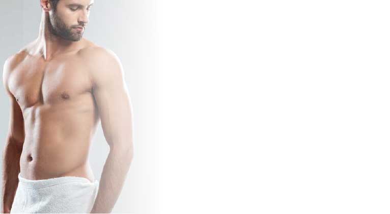 Torso desnudo de hombre depilado y atractivo